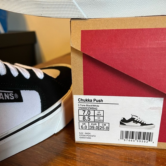 VANS Chukka Push 2-Tone Black White Panda Sneakers - Picture 10 of 10